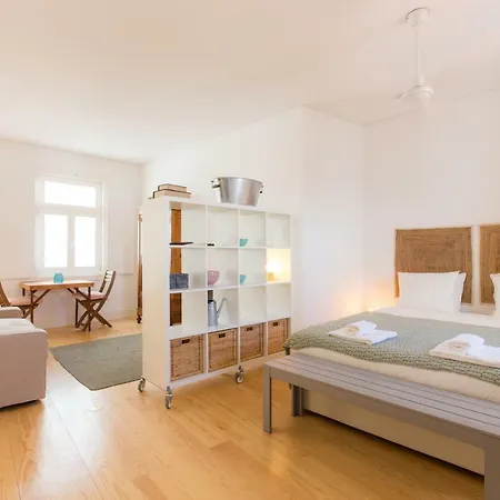 Apartment Superb Flat In Cathedral With River View Lisbon