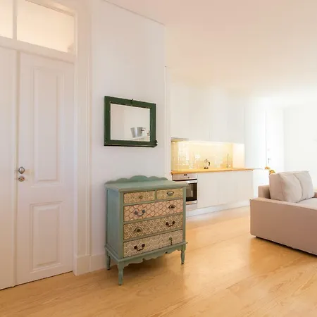 Superb Flat In Cathedral With River View